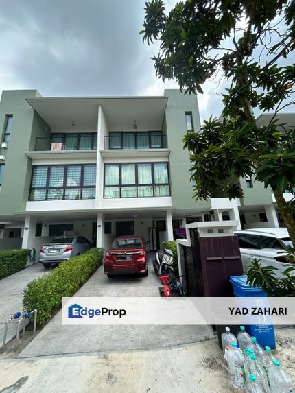 Groundfloor Town Villa with Balcony @ Primer Garden Town Villas, Shah Alam, Selangor, Shah Alam