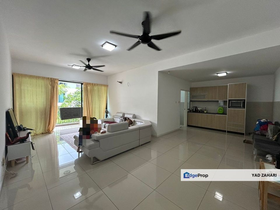 Groundfloor Town Villa with Balcony @ Primer Garden Town Villas, Shah Alam, Selangor, Shah Alam