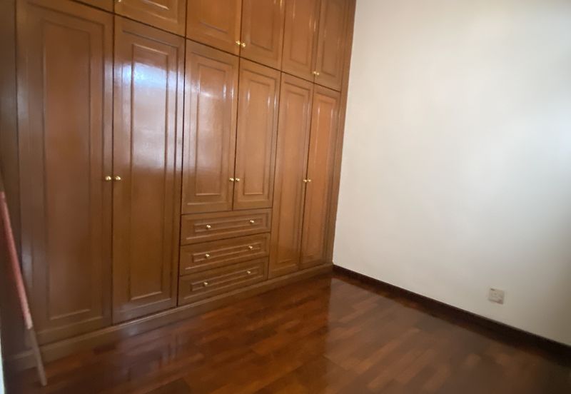 Renovated Unit & Nearby MRT Bandar Utama Barat @ Ara Damansara Residence, KL