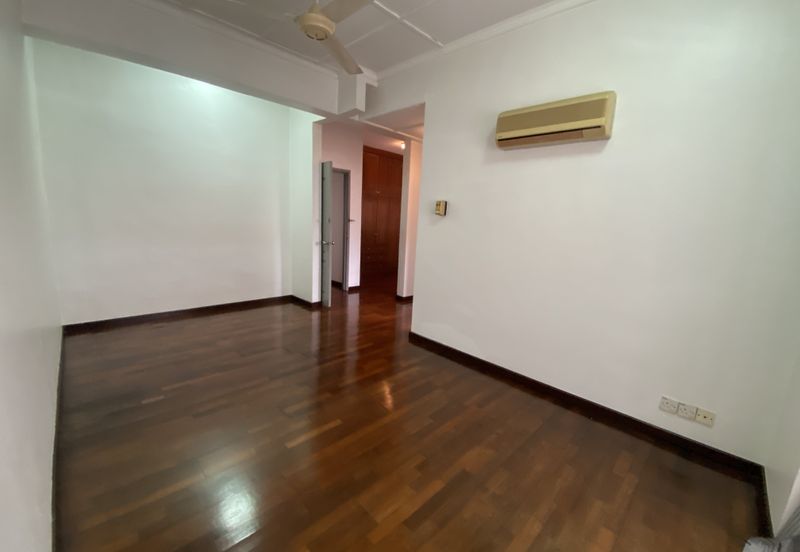 Renovated Unit & Nearby MRT Bandar Utama Barat @ Ara Damansara Residence, KL