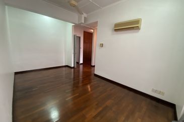 Renovated Unit & Nearby MRT Bandar Utama Barat @ Ara Damansara Residence, KL