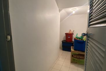 Renovated Unit & Nearby MRT Bandar Utama Barat @ Ara Damansara Residence, KL