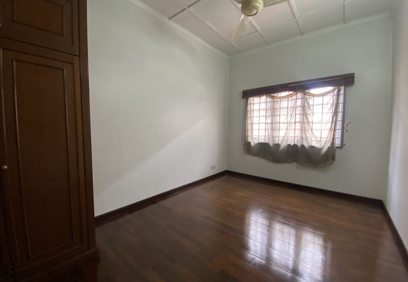 Renovated Unit & Nearby MRT Bandar Utama Barat @ Ara Damansara Residence, KL