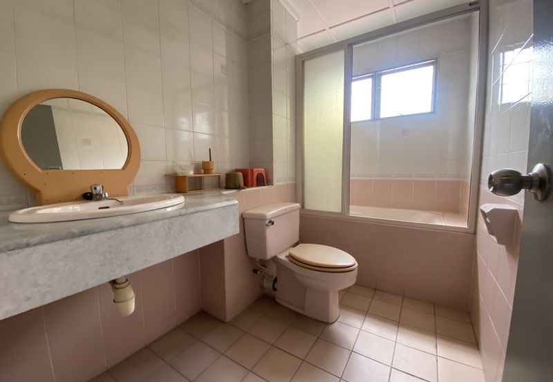 Renovated Unit & Nearby MRT Bandar Utama Barat @ Ara Damansara Residence, KL