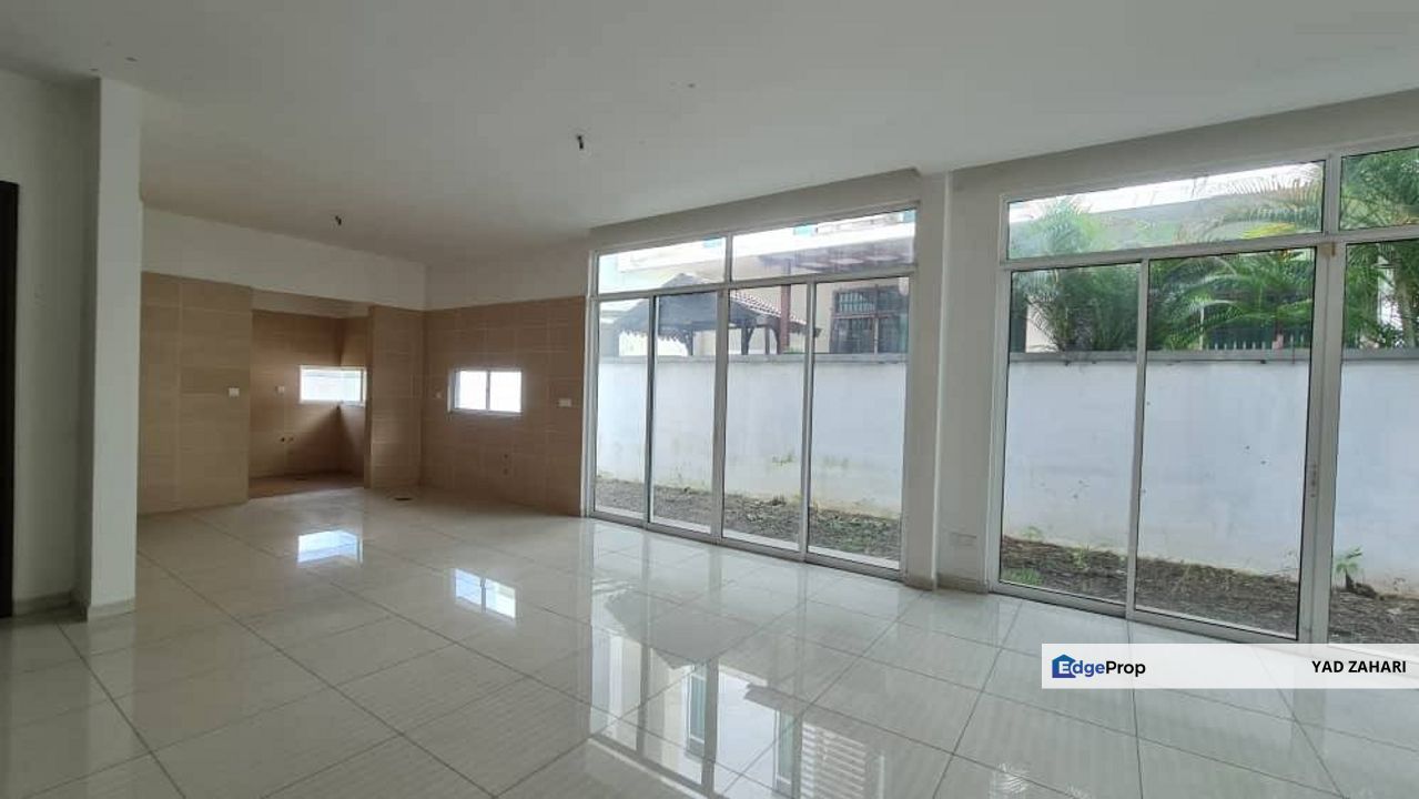 Modern Design with Rooftop 3-Storey Semi-D @ Ramal Villa, Kajang, Selangor, Bangi