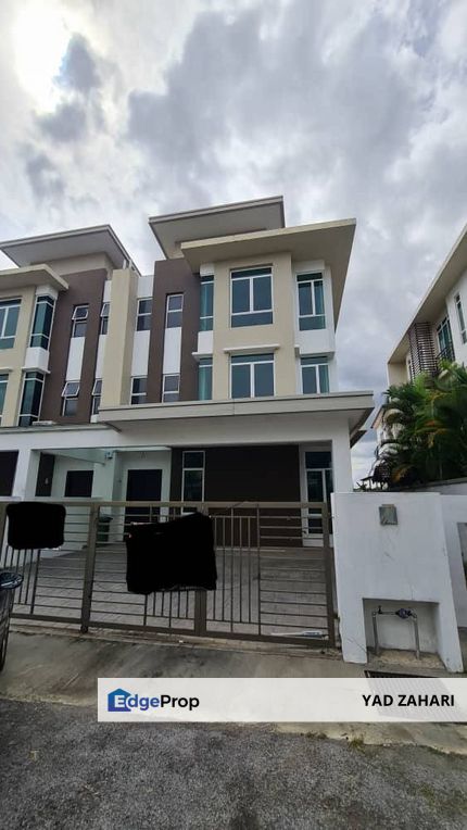 Modern Design with Rooftop 3-Storey Semi-D @ Ramal Villa, Kajang, Selangor, Bangi