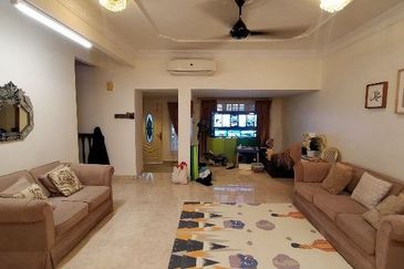 Unit with Attic & Renovated @ Taman Setiawangsa, KL