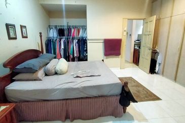 Unit with Attic & Renovated @ Taman Setiawangsa, KL