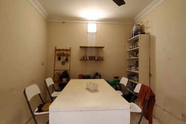 Unit with Attic & Renovated @ Taman Setiawangsa, KL