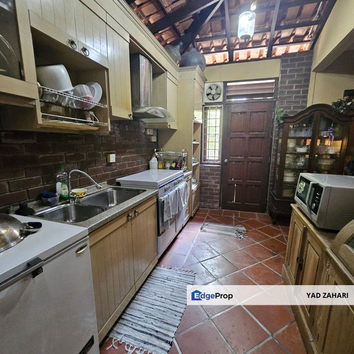 24H CCTV Semi-D with 6 Bedrooms @ Beverly Heights, Ampang, Selangor, Ampang