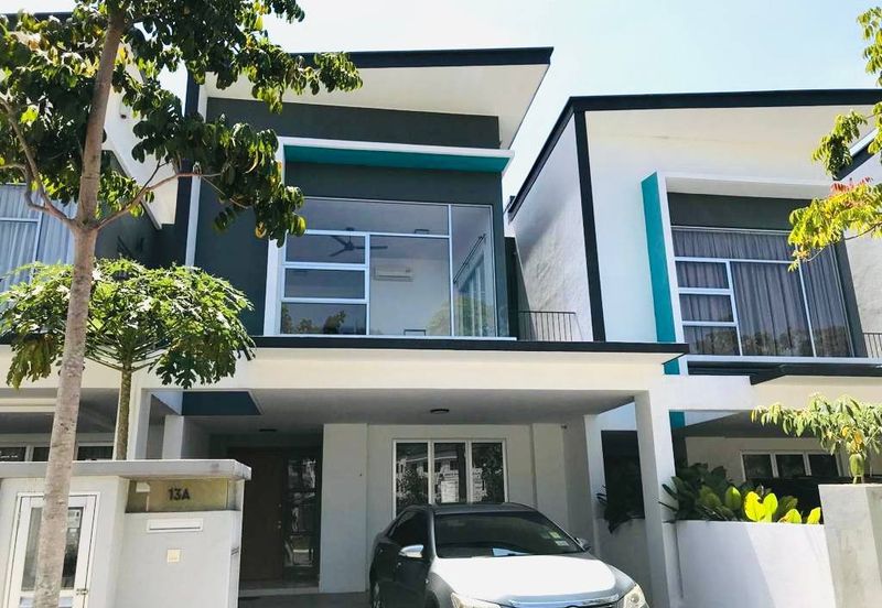 Parkfield Residences, Tropicana Heights