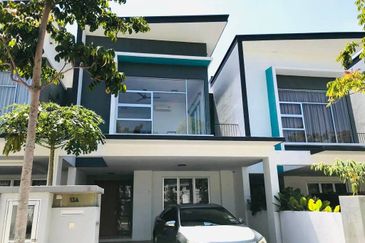 Parkfield Residences, Tropicana Heights