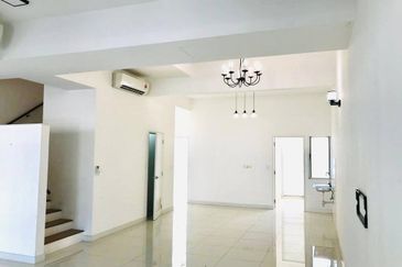 Parkfield Residences, Tropicana Heights