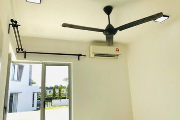 Parkfield Residences, Tropicana Heights