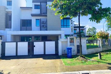 [Corner Lot] Built In Wardrobe & Kitchen Cabinet and Solar Power @ Bidai Residence Bukit Jelutong