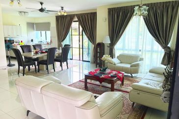 [Corner Lot] Built In Wardrobe & Kitchen Cabinet and Solar Power @ Bidai Residence Bukit Jelutong