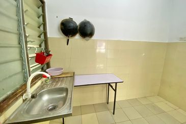 Pangsapuri Seri Pegaga, Desa Alam