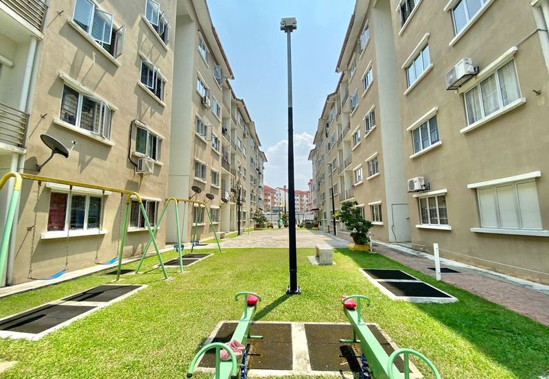 Pangsapuri Seri Pegaga, Desa Alam