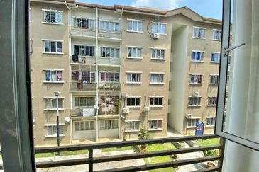 Pangsapuri Seri Pegaga, Desa Alam