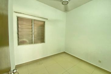 Pangsapuri Seri Pegaga, Desa Alam