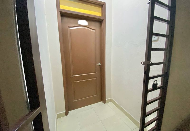 Villa Park Condominium