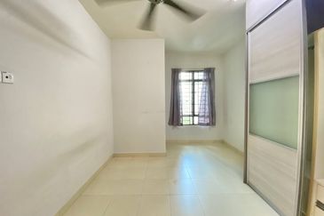 Villa Park Condominium