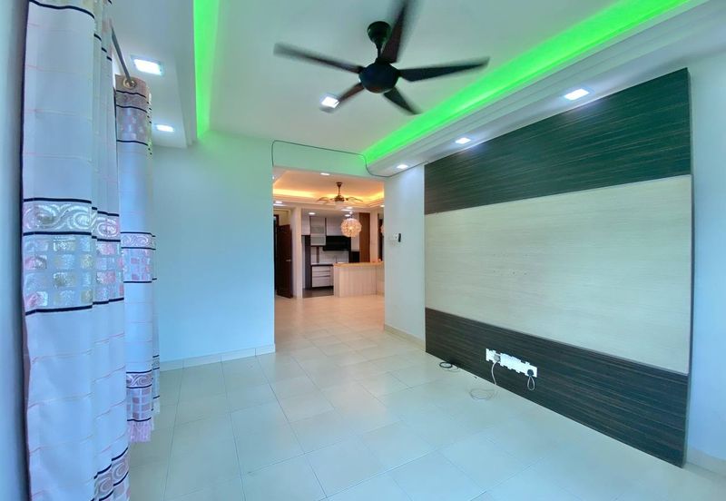 Villa Park Condominium