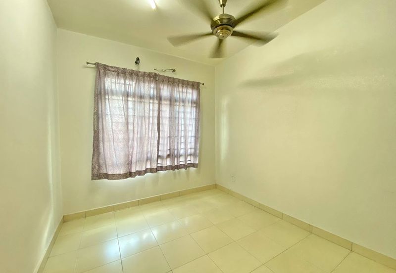 Villa Park Condominium