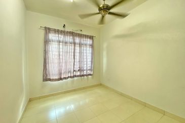 Villa Park Condominium