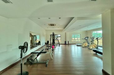 Villa Park Condominium