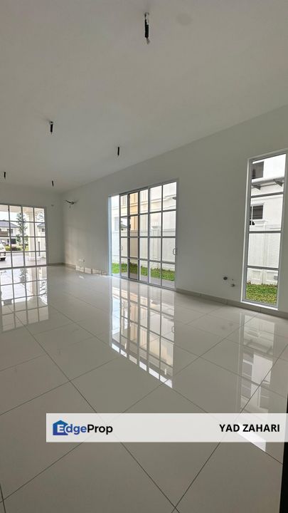  Facing Garden with 6 Rooms 2-Storey Semi-D @ Stoneridge, Eco Majestic Semenyih, Selangor, Semenyih