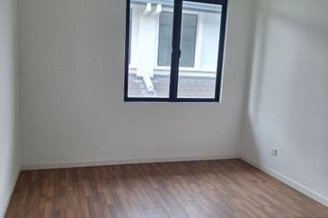 Cradleton @ Eco Majestic