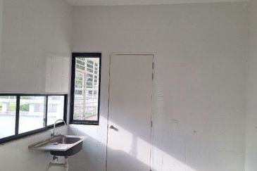 Cradleton @ Eco Majestic