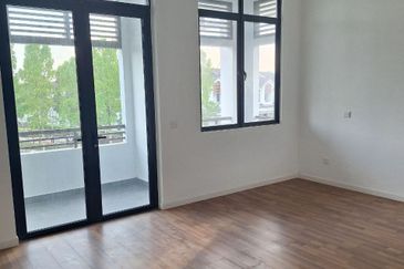 Cradleton @ Eco Majestic