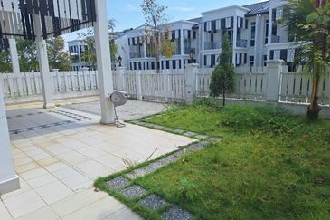 Mellowood @ Eco Majestic