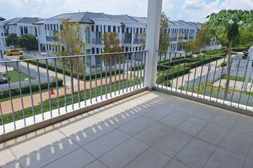 Mellowood @ Eco Majestic