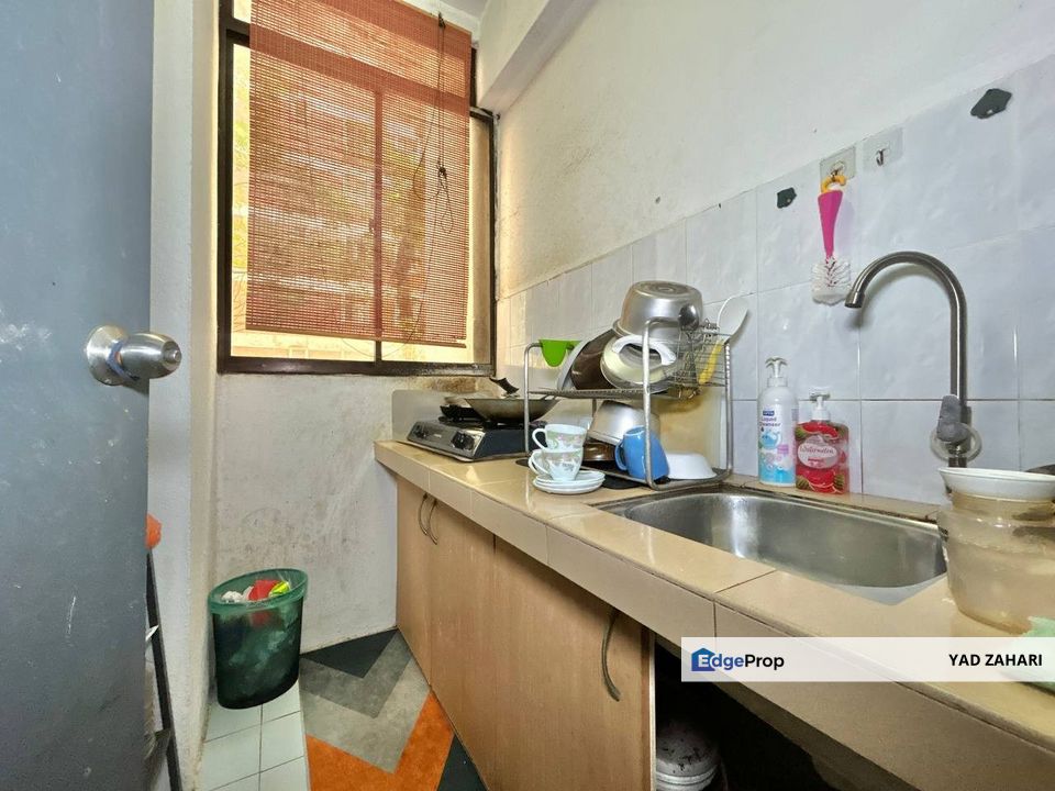 Garden Park Condominium, Kajang | RM240K - Cheapest, Low Level Unit & Semi Furnished , Selangor, Bandar Sungai Long