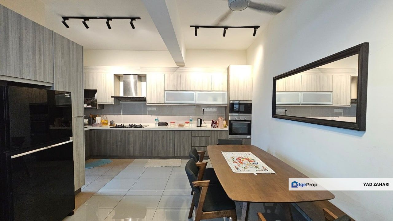 The Strata, Bandar Puteri Bangi | Townhouse 3 Bedrooms | RM550K - Fully Furnished with Modern Design Townhouse , Selangor, Bangi