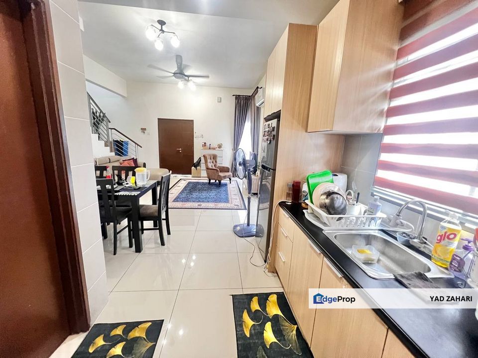 Gated & Guarded with 24h Security @ Taman Desiran Bayu, Puchong, Selangor, Puchong