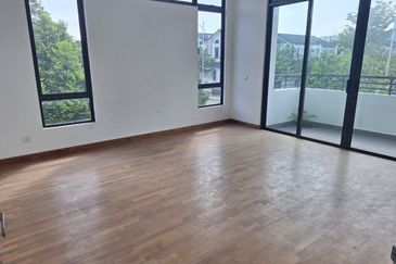 Tenderfields @ Eco Majestic