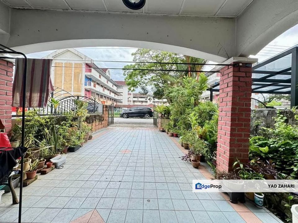 Strategic Location, Built in Kitchen with Fully Tiles @ Taman Universiti Indah, Seri Kembangan, Selangor, Seri Kembangan