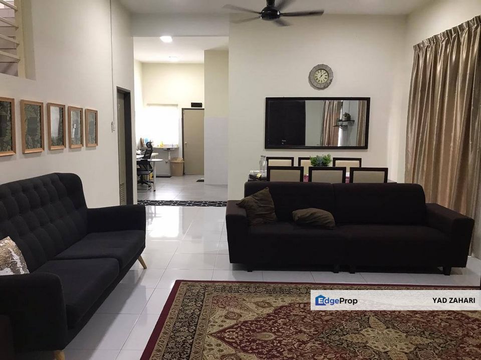 Endlot with Partially Furnished 2-Storey Terrace @ Kayangan Residences, Shah Alam, Selangor, Shah Alam