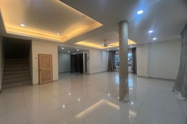 Jalan Serambi U8/21B 