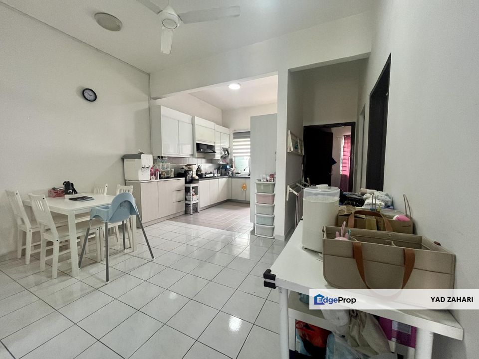 Freehold, Near UKM & KTM Townhouse @ Taman Tropika 2, Kajang, Selangor, Kajang