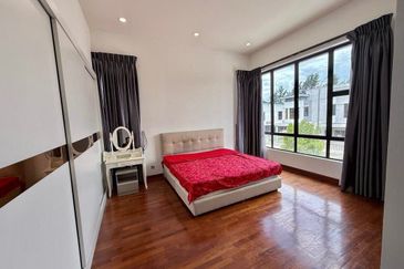 The Canal Garden North, Horizon Hills