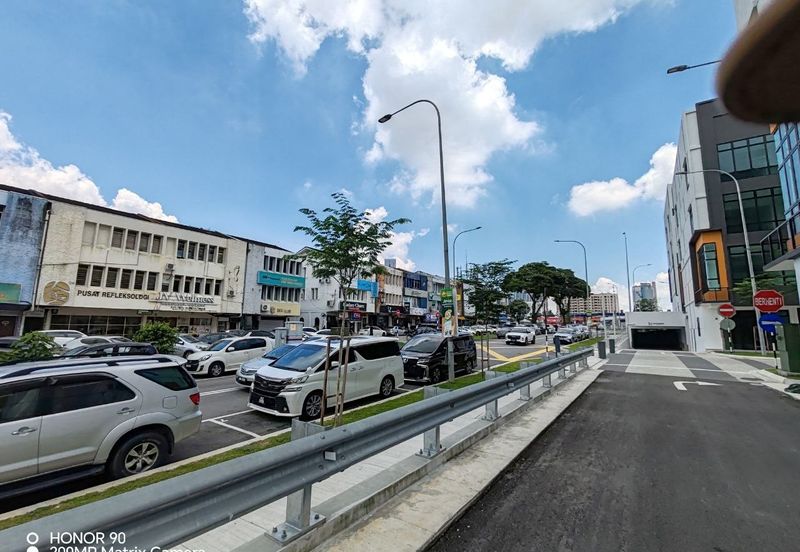 Pelangi Avenue Taman Pelangi