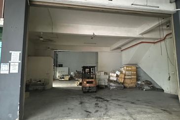 Kempas Utama Industrial Park