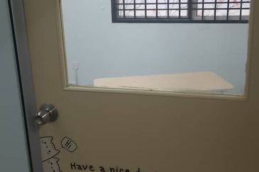 Taman Mount Austin Commercial