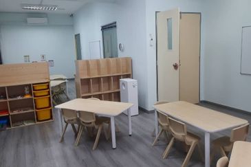 Taman Mount Austin Commercial