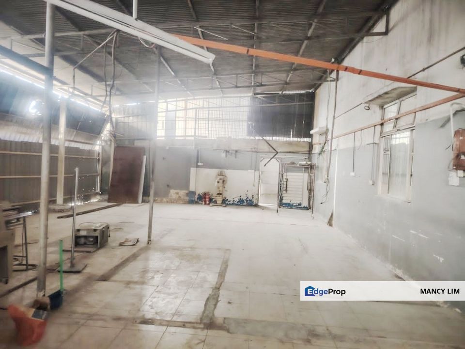 Taman Universiti Semi Deatched Light Industrial For Rent, Johor, Skudai